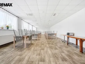Prodej ubytování, Jablonné v Podještědí - Markvartice, U Stadionu, 1730 m2