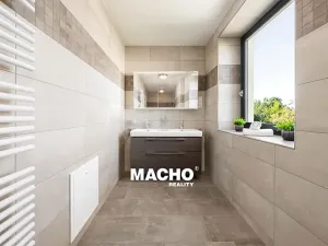 Pronájem rodinného domu, Kosoř, Školská, 380 m2