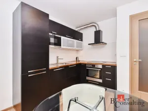 Pronájem bytu 2+kk, Praha - Libeň, Matějkova, 49 m2