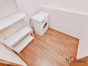 Pronájem bytu 2+kk, Praha - Libeň, Matějkova, 49 m2