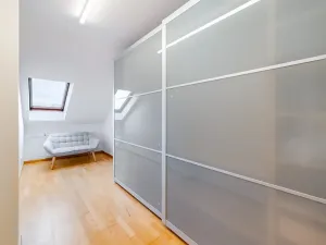 Prodej bytu 3+kk, Praha - Karlín, Pernerova, 100 m2