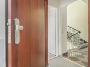 Pronájem bytu 1+1, Praha - Žižkov, Krásova, 32 m2
