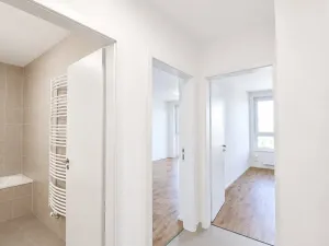 Pronájem bytu 2+kk, Praha - Vysočany, Pod Harfou, 49 m2