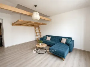Pronájem bytu 1+1, Znojmo, Loucká, 40 m2