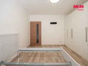Pronájem bytu 2+kk, Hradec Králové - Třebeš, Svatojánská, 49 m2