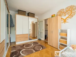 Prodej rodinného domu, Praha - Komořany, Nad teplárnou, 260 m2