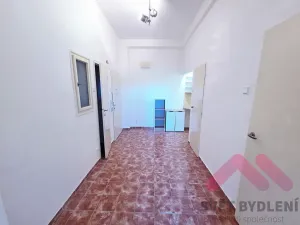 Pronájem bytu 1+1, Praha - Vinohrady, Kouřimská, 37 m2
