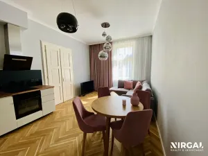 Pronájem bytu 2+kk, Praha - Bubeneč, Čs. armády, 53 m2