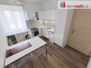 Pronájem bytu 3+1, Praha - Řepy, Krolmusova, 80 m2