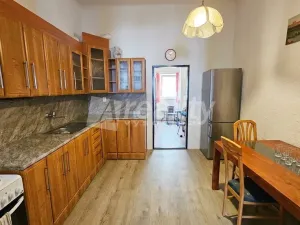 Prodej činžovního domu, Znojmo, Horní náměstí, 862 m2