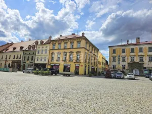 Prodej činžovního domu, Znojmo, Horní náměstí, 862 m2
