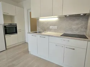 Pronájem bytu 1+kk, Praha - Háje, Výstavní, 38 m2