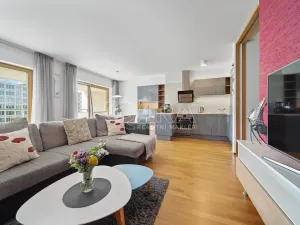 Prodej bytu 3+kk, Praha - Karlín, Za Karlínským přístavem, 88 m2