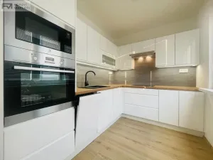 Prodej bytu 2+1, Ostrava, Závodní, 53 m2