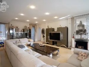 Prodej rodinného domu, La Mata, Alicante, Španělsko, 370 m2