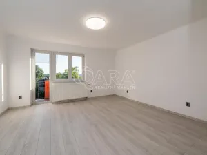 Pronájem bytu 2+1, Čerčany, Družstevní, 66 m2