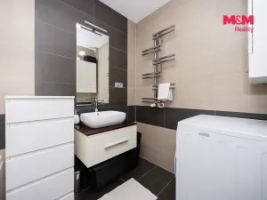Prodej bytu 2+kk, Pardubice - Zelené Předměstí, Na Spravedlnosti, 48 m2