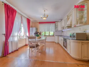 Prodej rodinného domu, Velká Hleďsebe, Pohraniční stráže, 220 m2