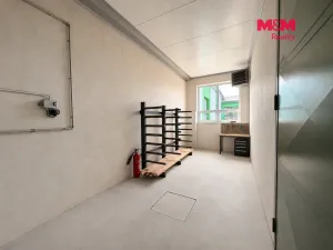 Prodej obchodního prostoru, Klenovice, 851 m2