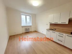 Pronájem bytu 1+kk, Havířov - Město, Vardasova, 22 m2