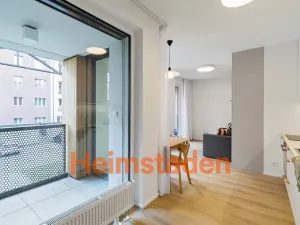 Pronájem bytu 1+kk, Praha - Holešovice, Vrbenského, 34 m2