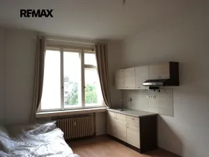 Pronájem bytu 1+kk, Praha - Libeň, Pivovarnická, 26 m2