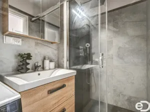 Prodej bytu 3+1, Liberk - Uhřínov, 56 m2