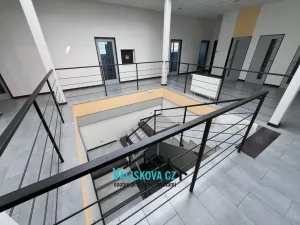 Pronájem kanceláře, Kroměříž, Jožky Silného, 150 m2