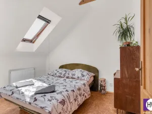 Prodej obchodního prostoru, Žižice - Luníkov, 1900 m2
