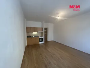 Pronájem bytu 1+kk, Jablonec nad Nisou, Anenské náměstí, 31 m2