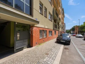 Prodej bytu 2+kk, Praha - Vršovice, Kišiněvská, 56 m2