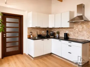 Pronájem bytu 2+kk, Znojmo, Jarošova, 48 m2