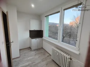 Prodej bytu 2+1, Chomutov, Dřínovská, 62 m2