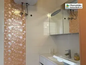 Prodej bytu 3+kk, Klenovica, Chorvatsko, 64 m2