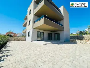 Prodej bytu 3+kk, Novalja, Chorvatsko, 74 m2