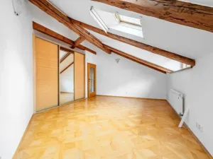 Pronájem kanceláře, Praha - Nové Město, Truhlářská, 221 m2