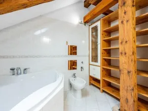 Pronájem kanceláře, Praha - Nové Město, Truhlářská, 221 m2