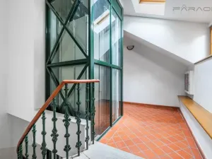 Pronájem kanceláře, Praha - Nové Město, Truhlářská, 221 m2