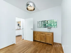 Pronájem bytu 4+kk, Praha - Prosek, Žitenická, 99 m2