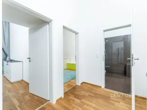 Pronájem bytu 4+kk, Praha - Prosek, Žitenická, 99 m2