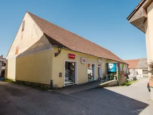 Prodej obchodního prostoru, Kamenice, 1737 m2