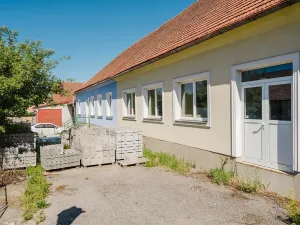 Prodej obchodního prostoru, Kamenice, 1737 m2