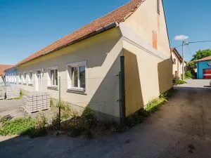 Prodej obchodního prostoru, Kamenice, 1737 m2