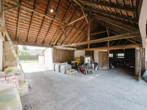 Prodej obchodního prostoru, Kamenice, 1737 m2