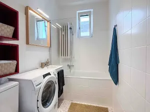 Pronájem bytu 1+kk, Praha - Karlín, Thámova, 24 m2