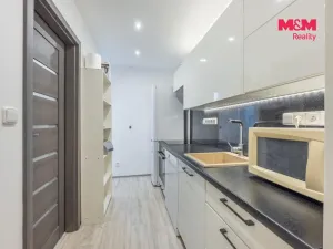 Pronájem obchodního prostoru, Kladno - Švermov, Svojsíkova, 45 m2