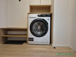 Pronájem bytu 1+kk, Praha - Smíchov, U Lihovaru, 31 m2