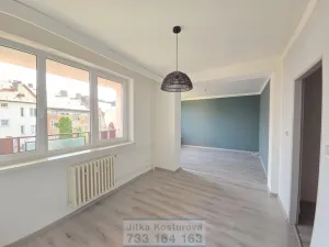 Pronájem bytu 3+1, Krnov - Pod Bezručovým vrchem, K. Čapka, 83 m2