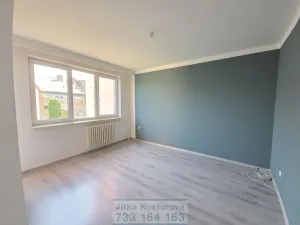 Pronájem bytu 3+1, Krnov - Pod Bezručovým vrchem, K. Čapka, 83 m2
