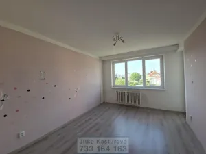 Pronájem bytu 3+1, Krnov - Pod Bezručovým vrchem, K. Čapka, 83 m2